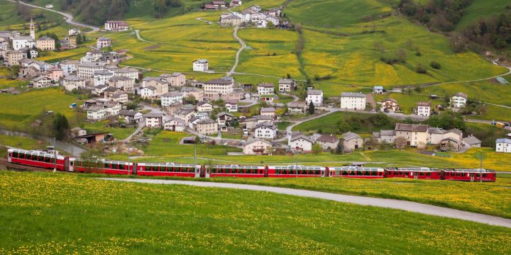 ⓒ Rhaetian Railway Suiza en los trenes panorámicos